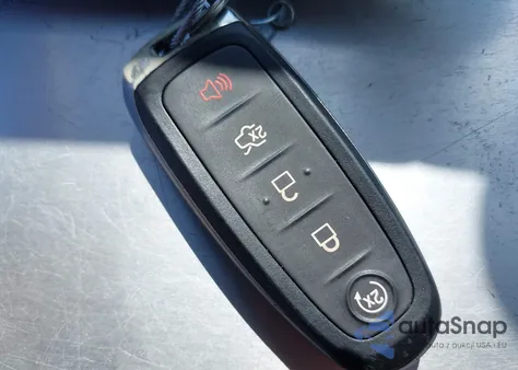 2014 Ford Focus Titanium z USA, uszkodzony, nr VIN 1FADP3N21EL193506